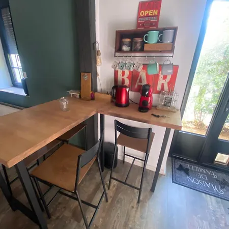 Bed & Breakfast Ferme En D'hotes, Table D'hotes, Petit Dejeuner Compris 3*