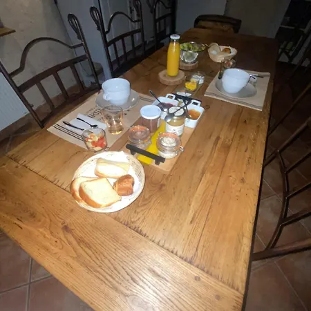 Ferme En D'hotes, Table D'hotes, Petit Dejeuner Compris 3* Bron